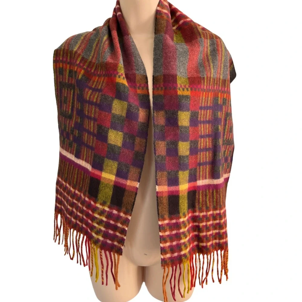 Womens/Mens soft fringe geometric scarf